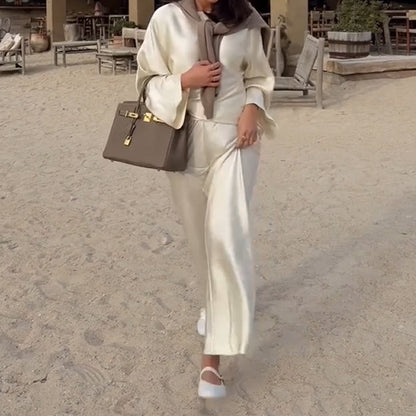 Zijdeachtige en elegante satijnen brede nek Losse bovenkant en elastische taille breedbeenbroek set